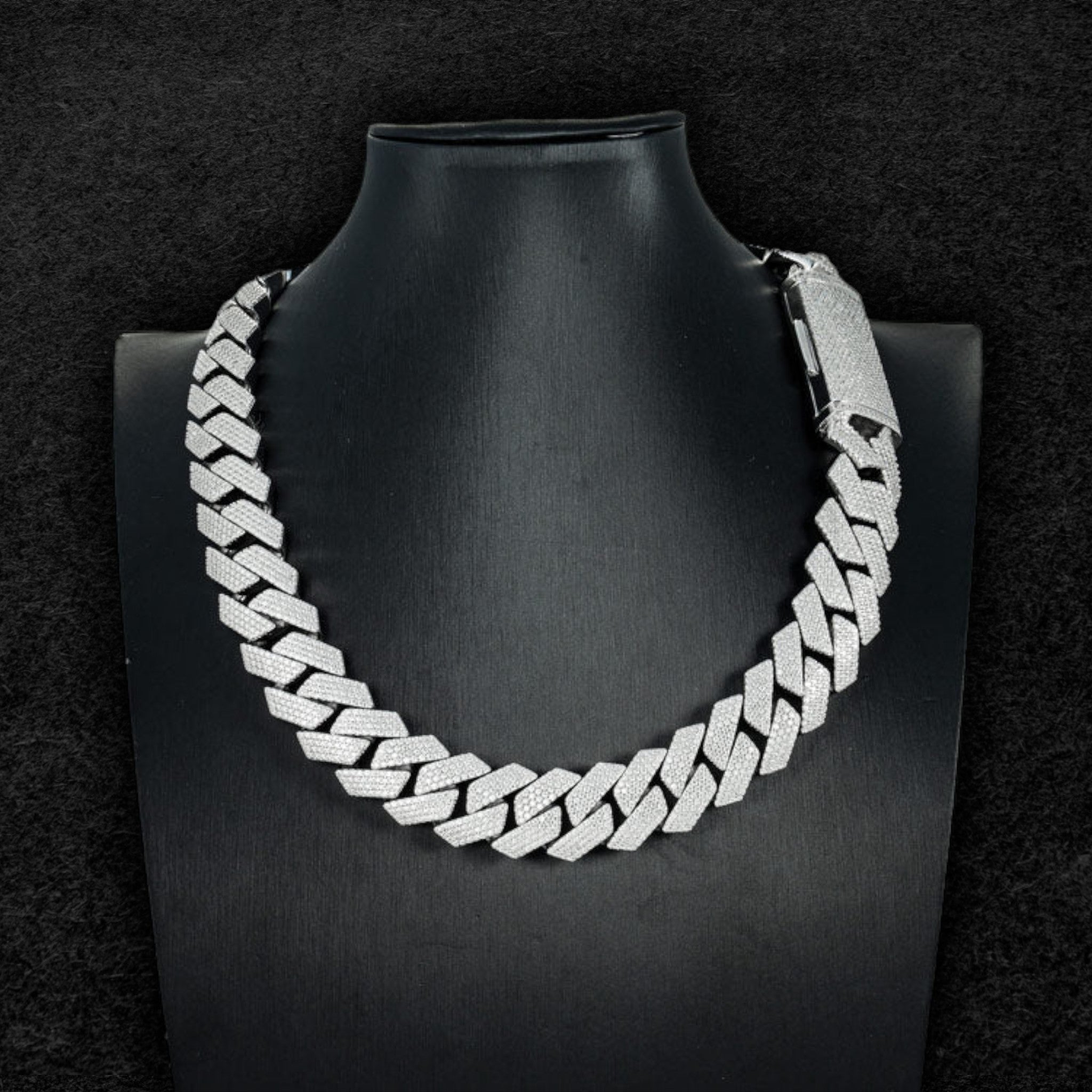Icedout 4-Row 20mm Moissanite Cuban Link Chain
