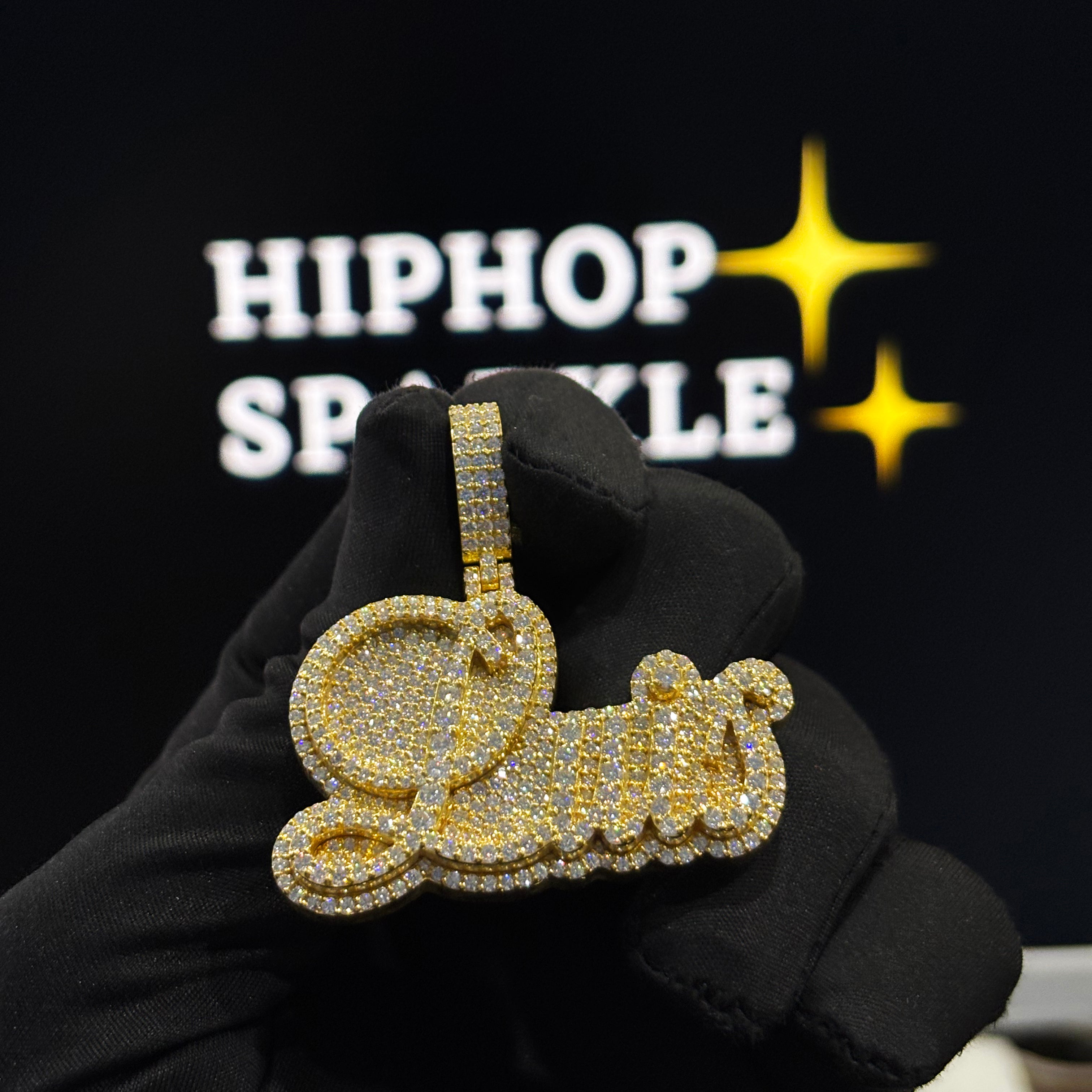 Luis Custom Name Pendant – 925 Silver with 14K Gold Plating & VVS Moissanite (2")