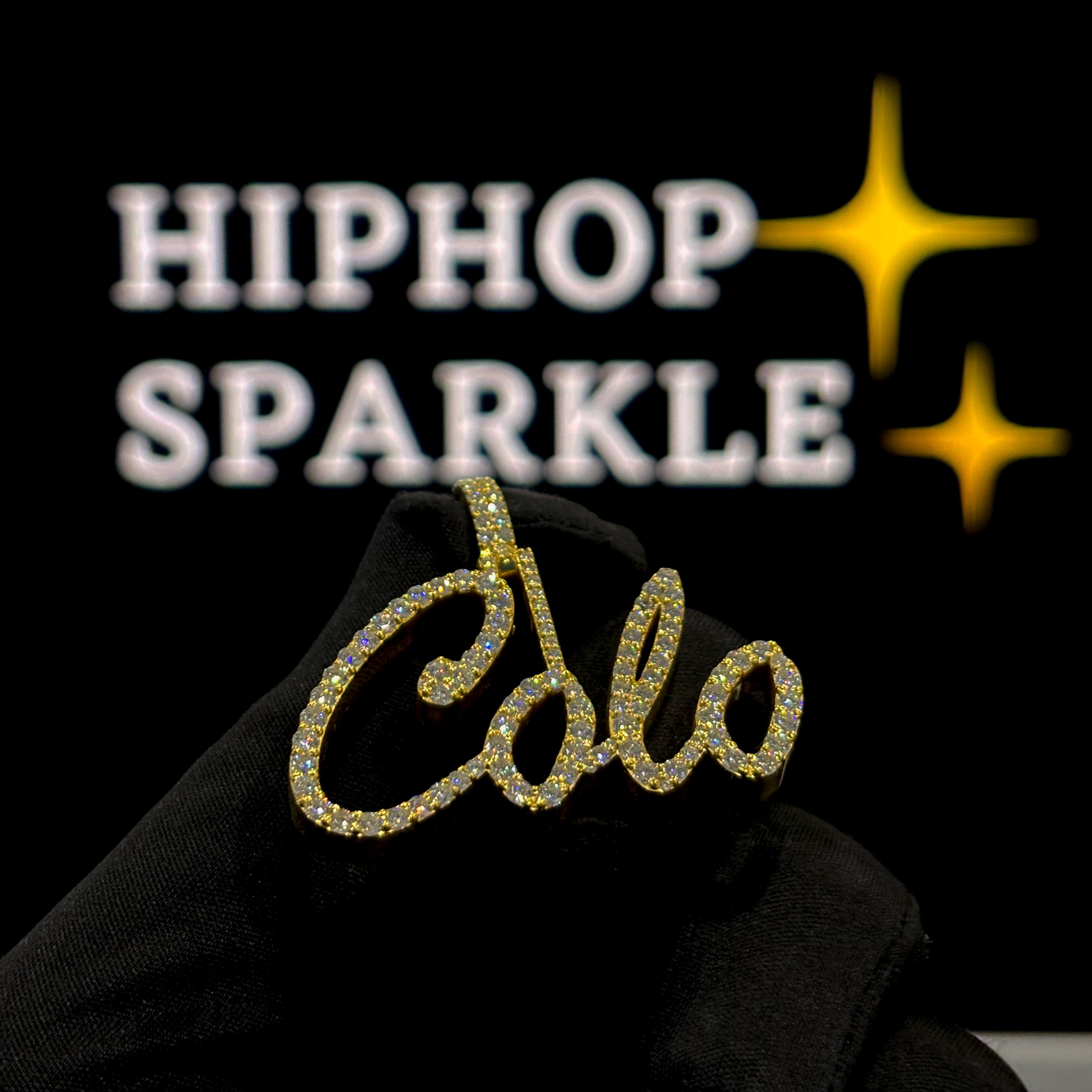 Colo Custom Name Pendant – 925 Silver Iced Out with VVS Moissanite (1.70" x 1")