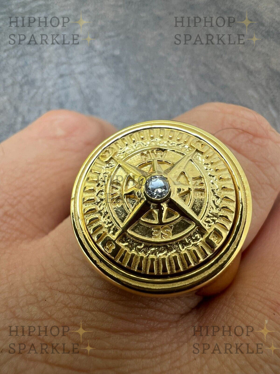 Elegant Explorer Compass Ring – 14k Gold Vermeil & 925 Silver